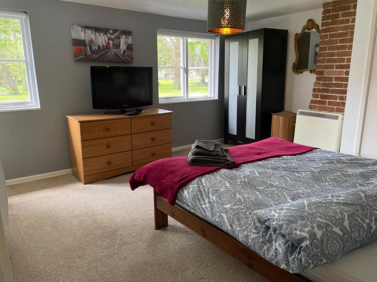 Charming Town Centre Character Cottage With Parking Stowmarket Bagian luar foto