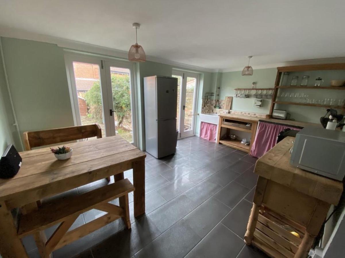 Charming Town Centre Character Cottage With Parking Stowmarket Bagian luar foto