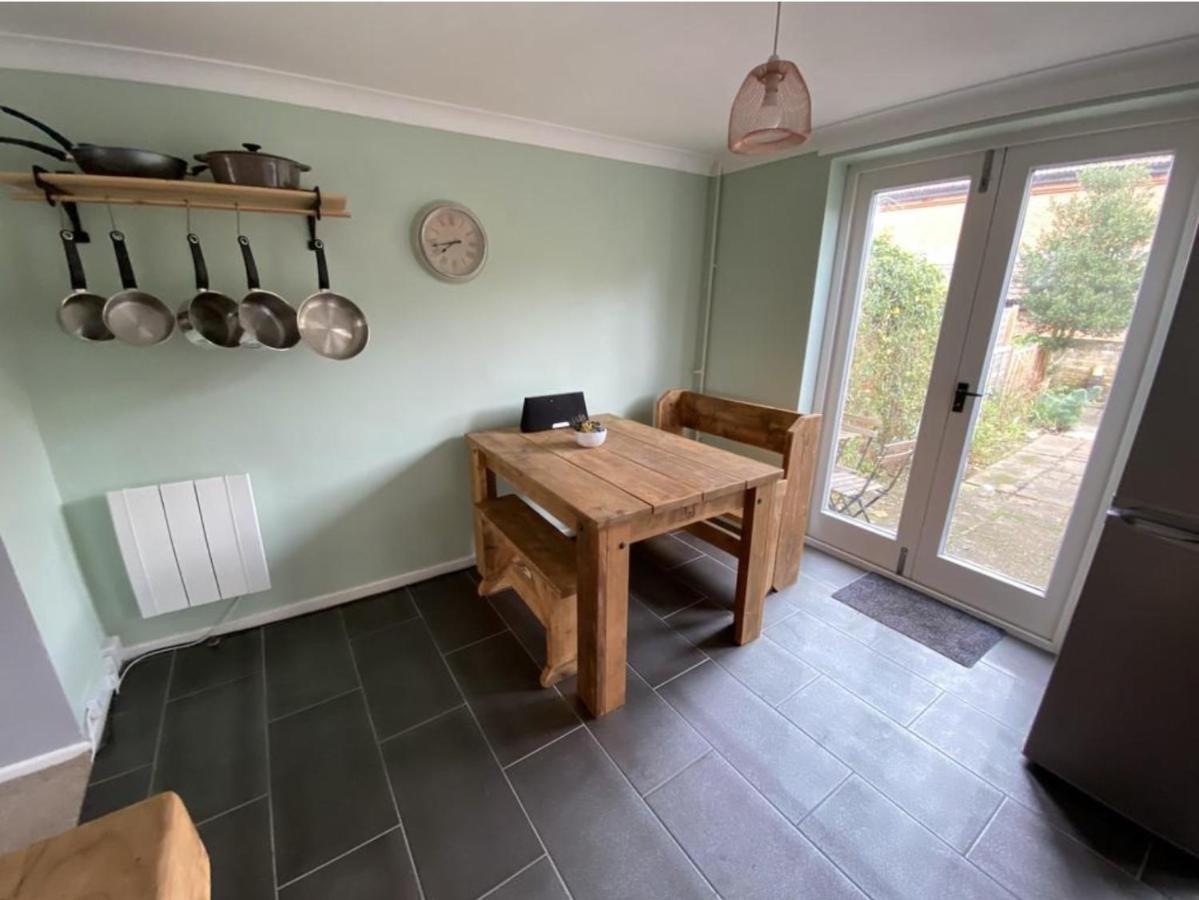 Charming Town Centre Character Cottage With Parking Stowmarket Bagian luar foto